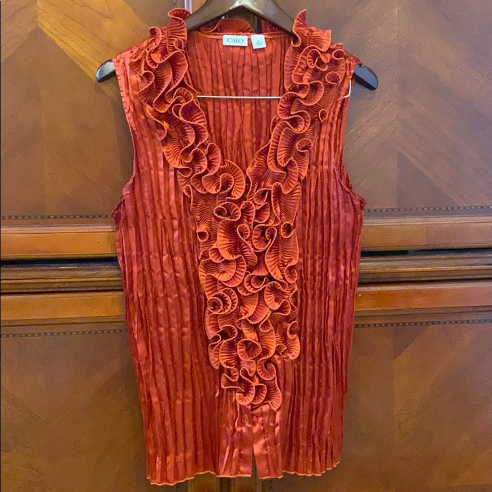 Sleeveless blouse